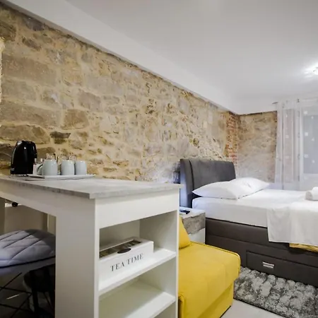 Lions Luxury Penzion Split